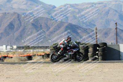 media/Dec-07-2025-CVMA (Sun) [[3e7d2de5dc]]/Race 10-Formula 40 Open/